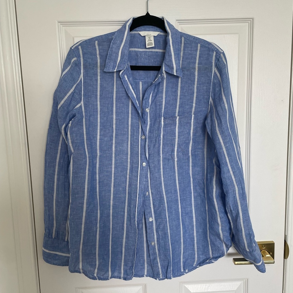 H&M Linen Blue and White Casual Button Down Shirt